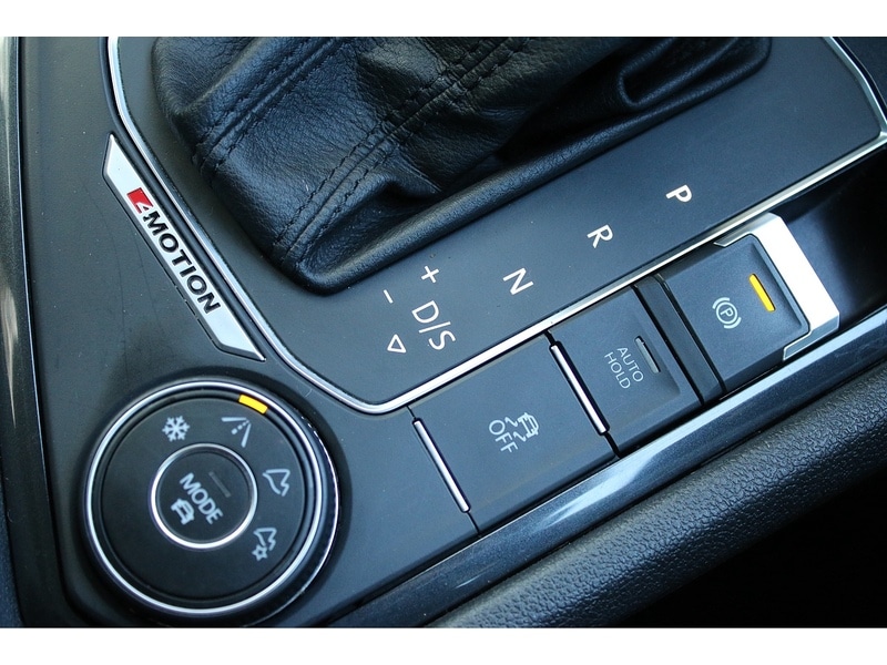 Used Volkswagen Tiguan Allspace 2018 for sale - 77399894: Photo 44