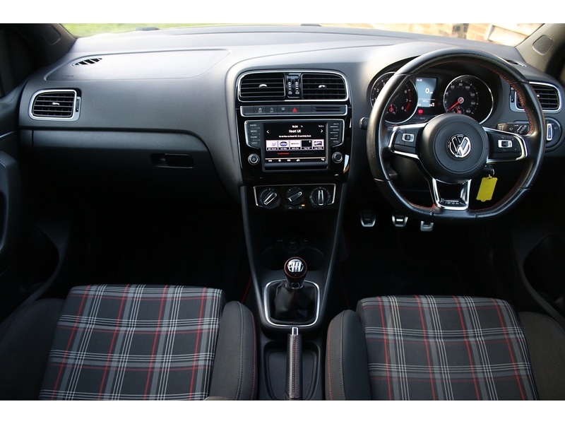 Used Volkswagen Polo 2017 for sale - 78122355: Photo 2