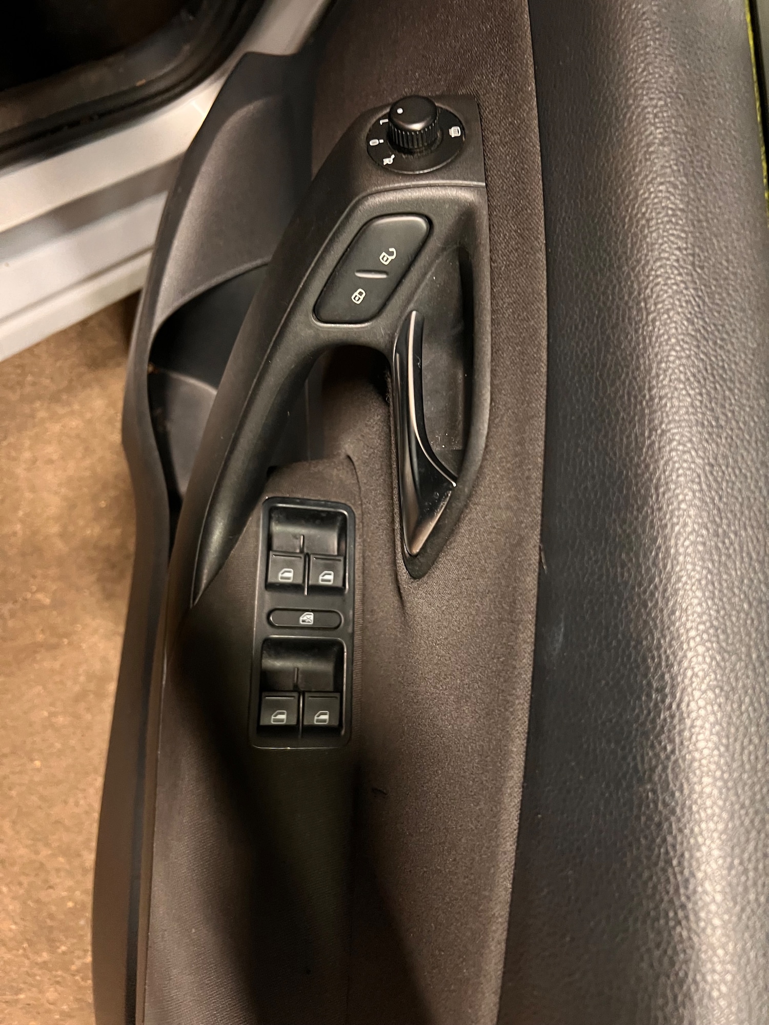 Used Volkswagen Polo 2012 for sale - 77593248: Photo 4