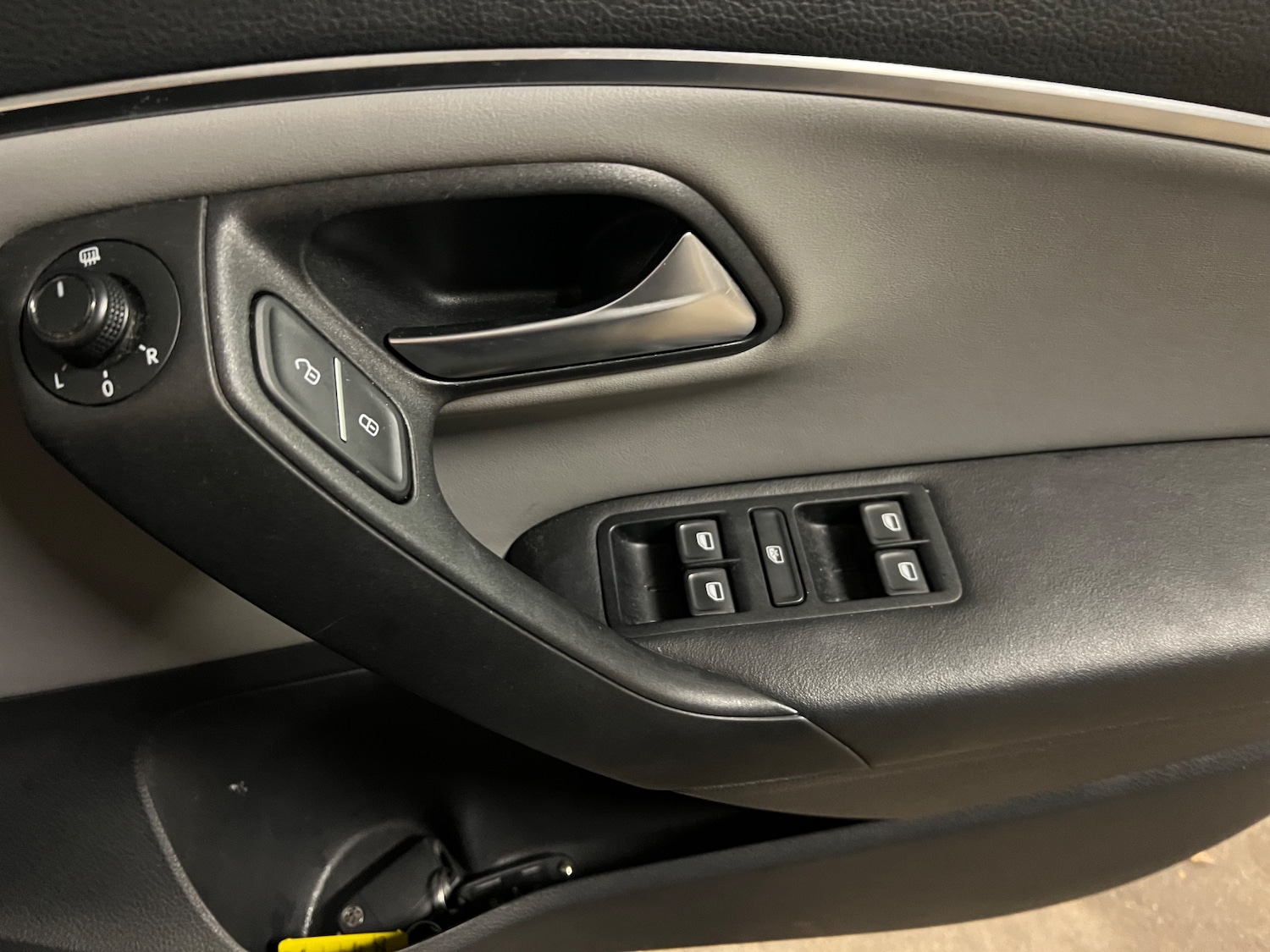 Used Volkswagen Polo 2014 for sale - 76648105: Photo 4