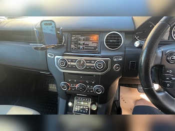 Used Land Rover Discovery 4 2015 for sale - 76006613: Photo