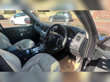 Used Land Rover Discovery 4 2015 for sale - 76006613: Photo