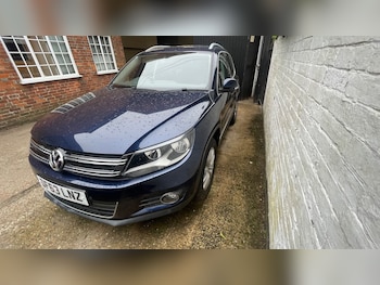 Volkswagen - Tiguan