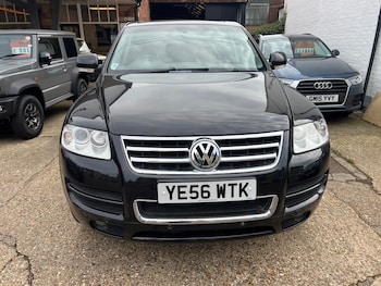 Used Volkswagen Touareg 2006 for sale - 76380233: Photo