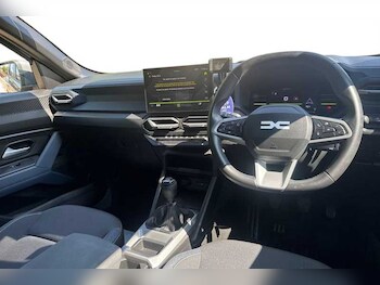 Used Dacia Duster 2025 for sale - 78364666: Photo