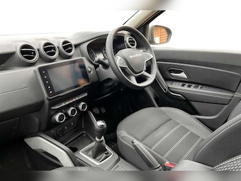 Used Dacia Duster 2023 for sale - 77397545: Photo