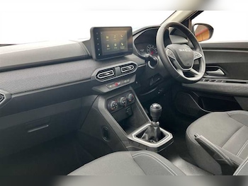 Used Dacia Sandero 2023 for sale - 76155336: Photo 2