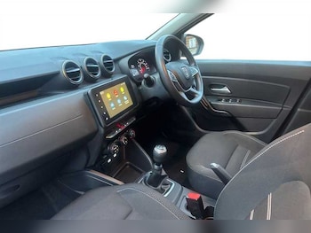 Used Dacia Duster 2021 for sale - 76318779: Photo