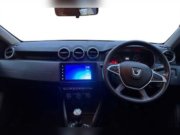 Used Dacia Duster 2021 for sale - 76318779: Photo