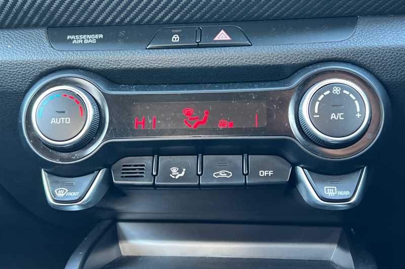 Used Kia Stonic 2022 for sale - 76648313: Photo 16