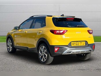 Used Kia Stonic 2022 for sale - 76648313: Photo