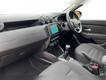 Used Dacia Duster 2022 for sale - 76155097: Photo