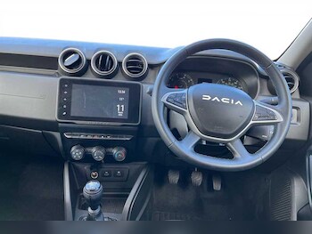 Used Dacia Duster 2023 for sale - 77540056: Photo