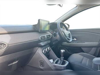 Used Dacia Jogger 2022 for sale - 76928285: Photo