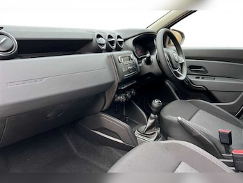 Used Dacia Duster 2022 for sale - 76155186: Photo