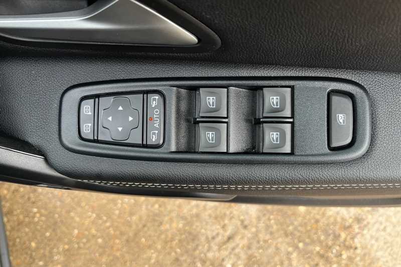 Used Dacia Duster 2023 for sale - 77316143: Photo 18