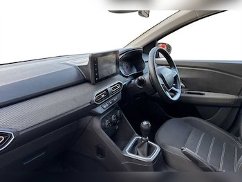 Used Dacia Sandero Stepway 2023 for sale - 76661374: Photo