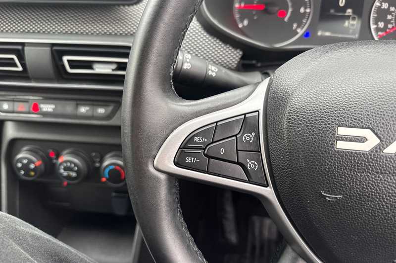 Used Dacia Sandero 2023 for sale - 77360760: Photo 17