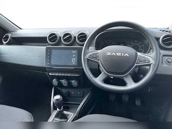 Used Dacia Duster 2023 for sale - 78936660: Photo