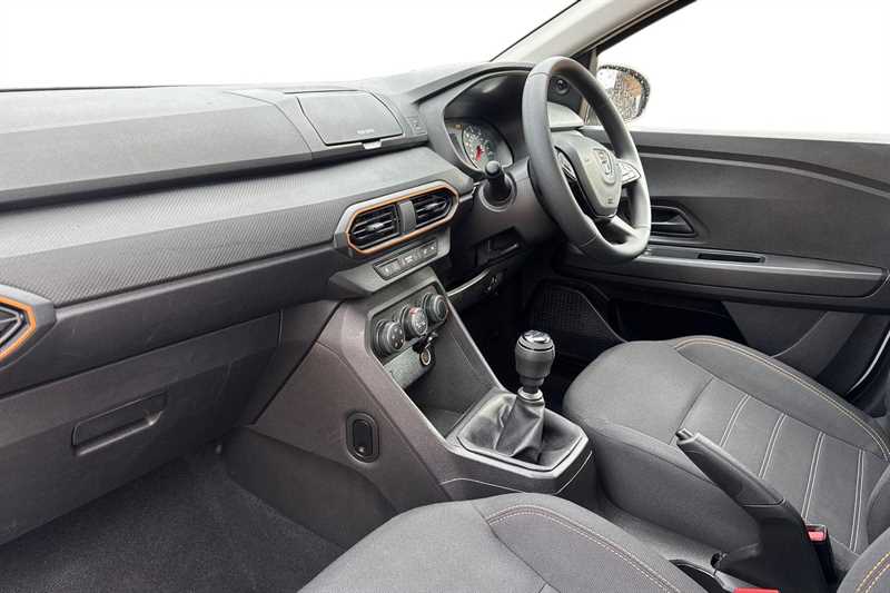 Used Dacia Sandero Stepway 2022 for sale - 77373192: Photo 2