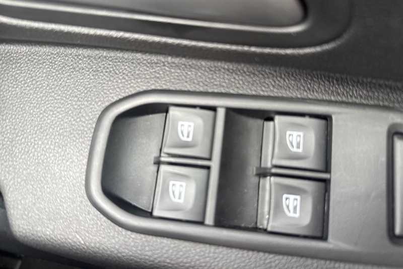 Used Dacia Duster 2023 for sale - 77560806: Photo 18