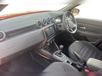 Used Dacia Duster 2023 for sale - 77560806: Photo