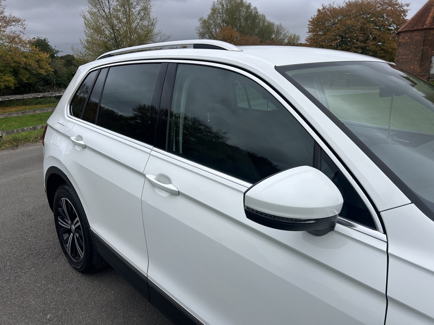 Used Volkswagen Tiguan 2018 for sale - 77129673: Photo 2