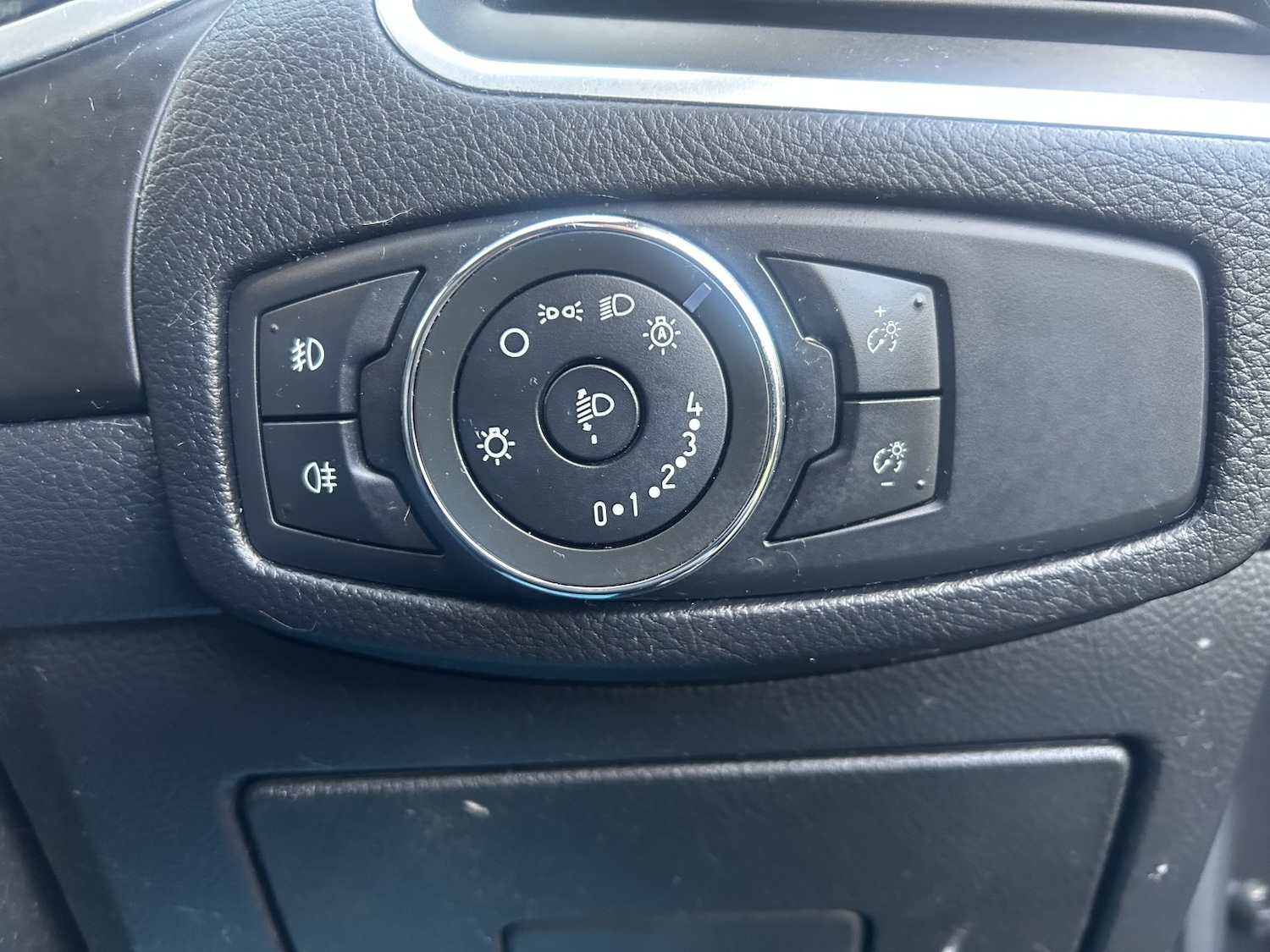 Used Ford S-Max 2016 for sale - 77027952: Photo 16