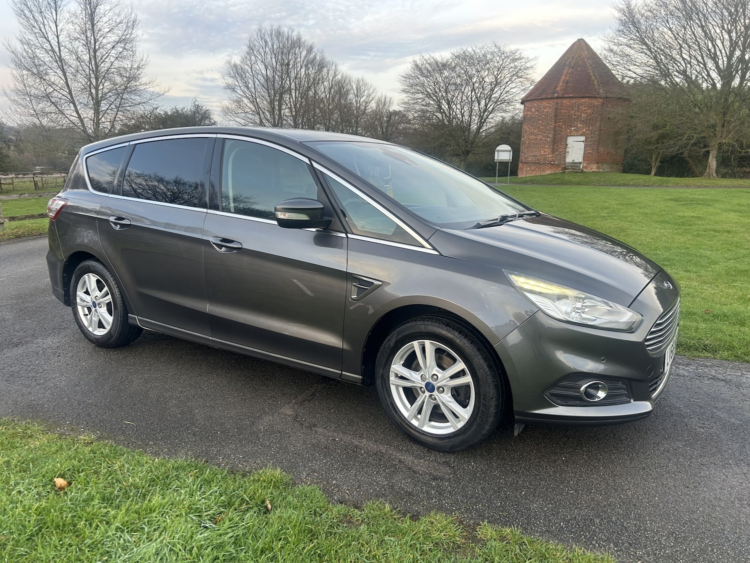 Used Ford S-Max 2016 for sale - 77027952: Photo 3