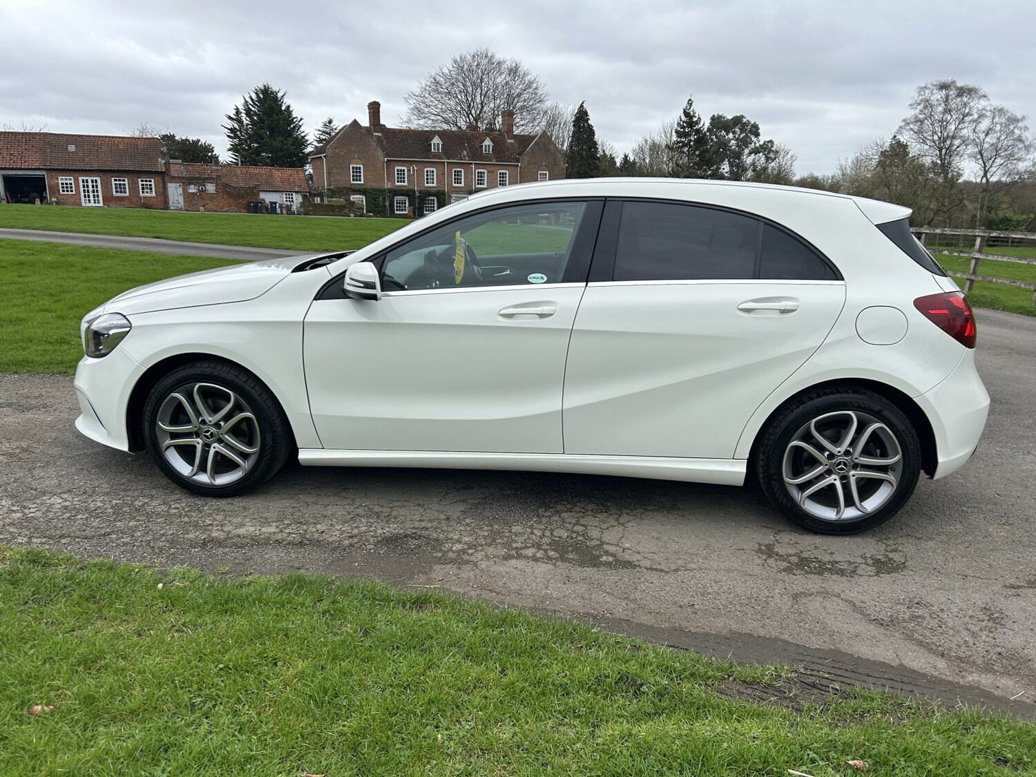 Used Mercedes-Benz A-Class 2018 for sale - 77864904: Photo 26