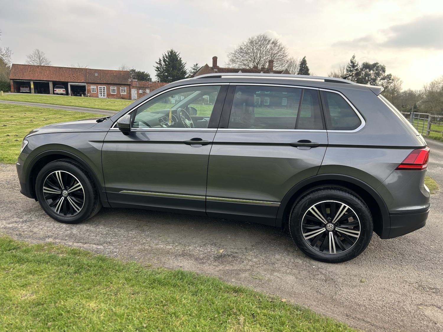 Used Volkswagen Tiguan 2018 for sale - 77973705: Photo 27