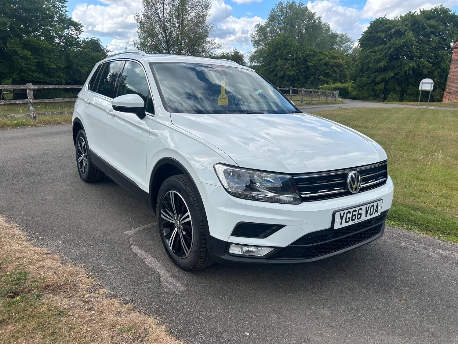 Used Volkswagen Tiguan 2016 for sale - 76662807: Photo 1