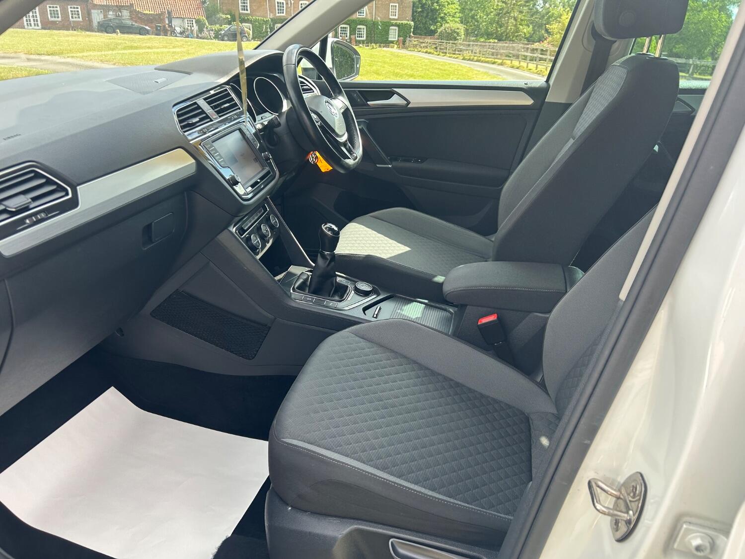 Used Volkswagen Tiguan 2016 for sale - 76662807: Photo 28