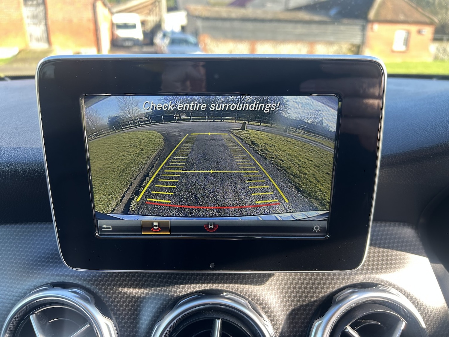 Used Mercedes-Benz GLA 2018 for sale - 77438385: Photo 9