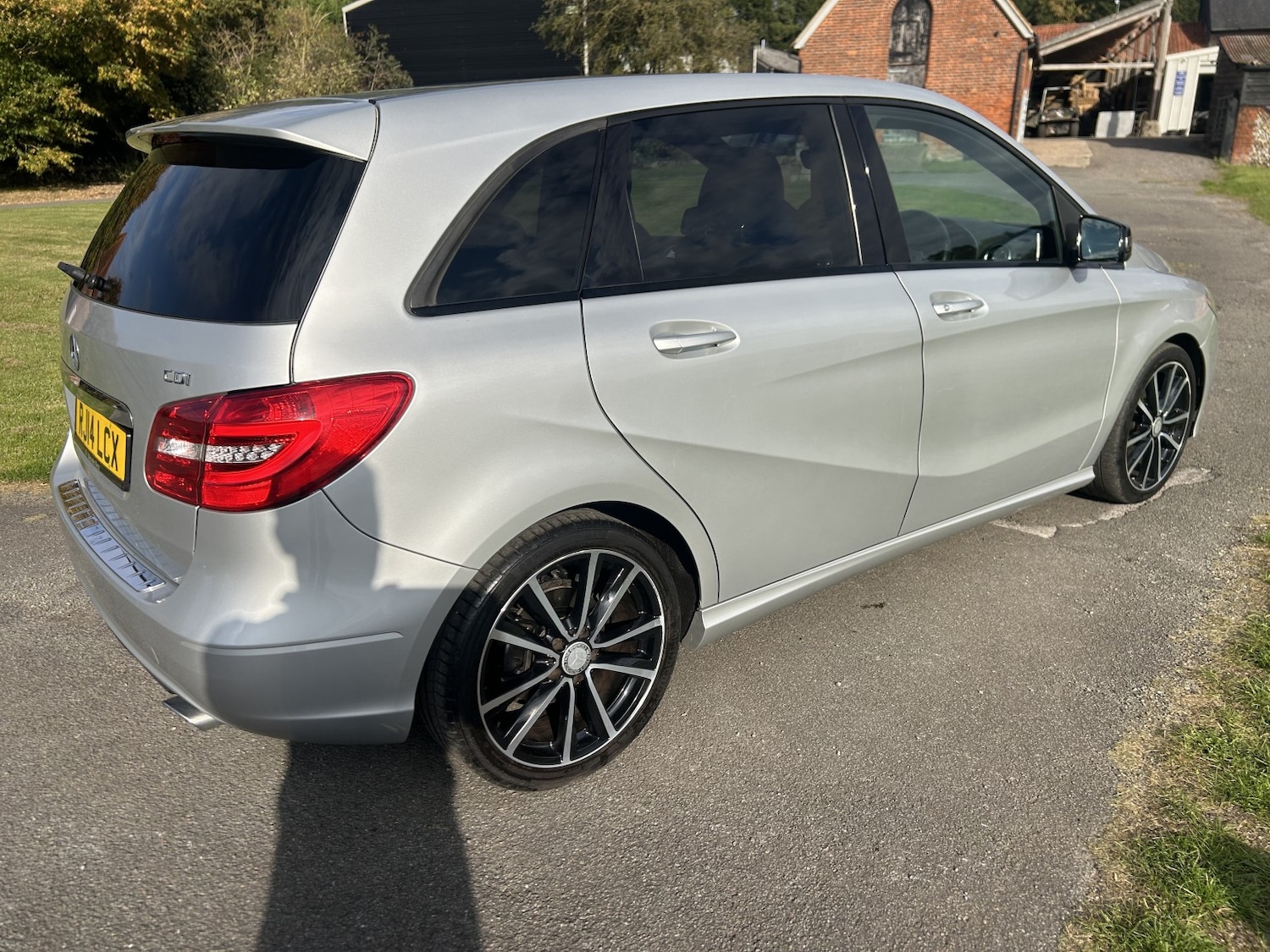 Used Mercedes-Benz B Class 2014 for sale - 77069094: Photo 19