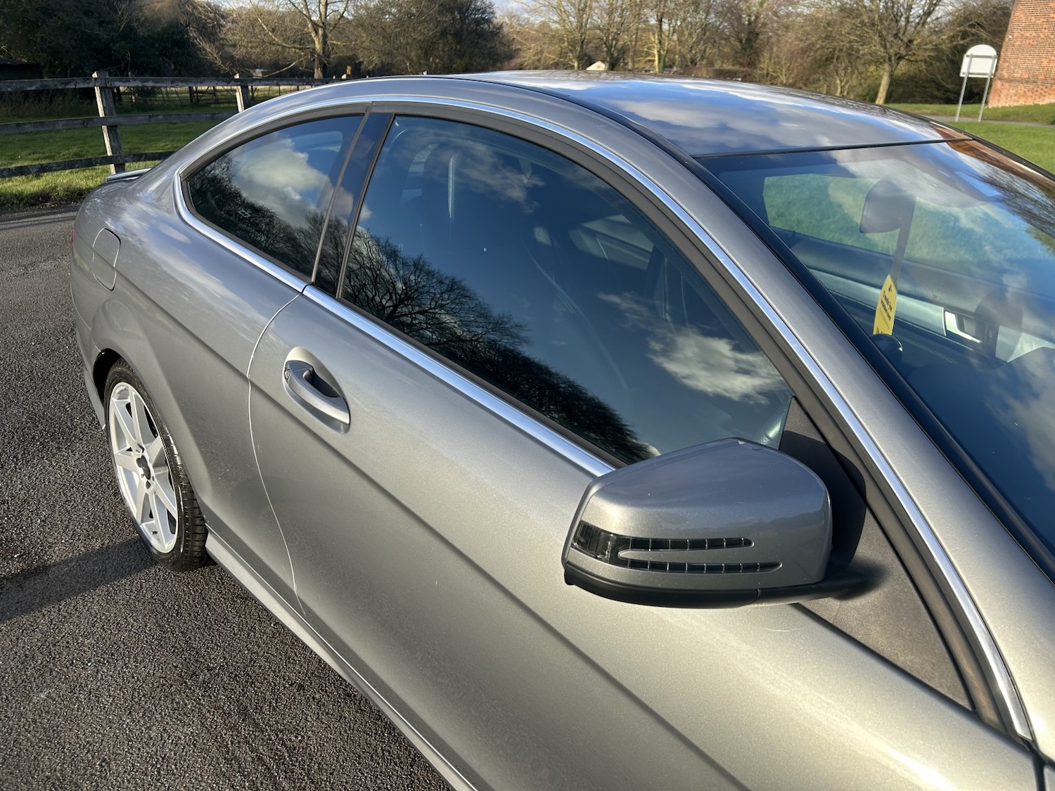 Used Mercedes-Benz C Class 2015 for sale - 77069100: Photo 2