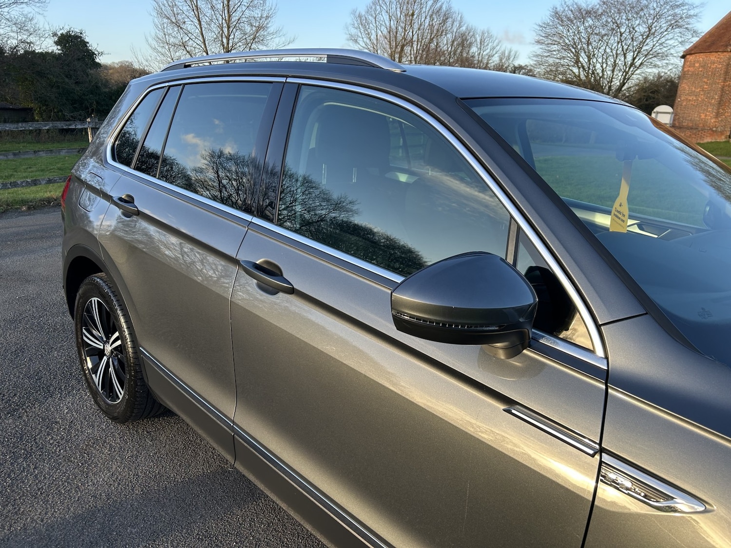 Used Volkswagen Tiguan 2018 for sale - 77014802: Photo 2