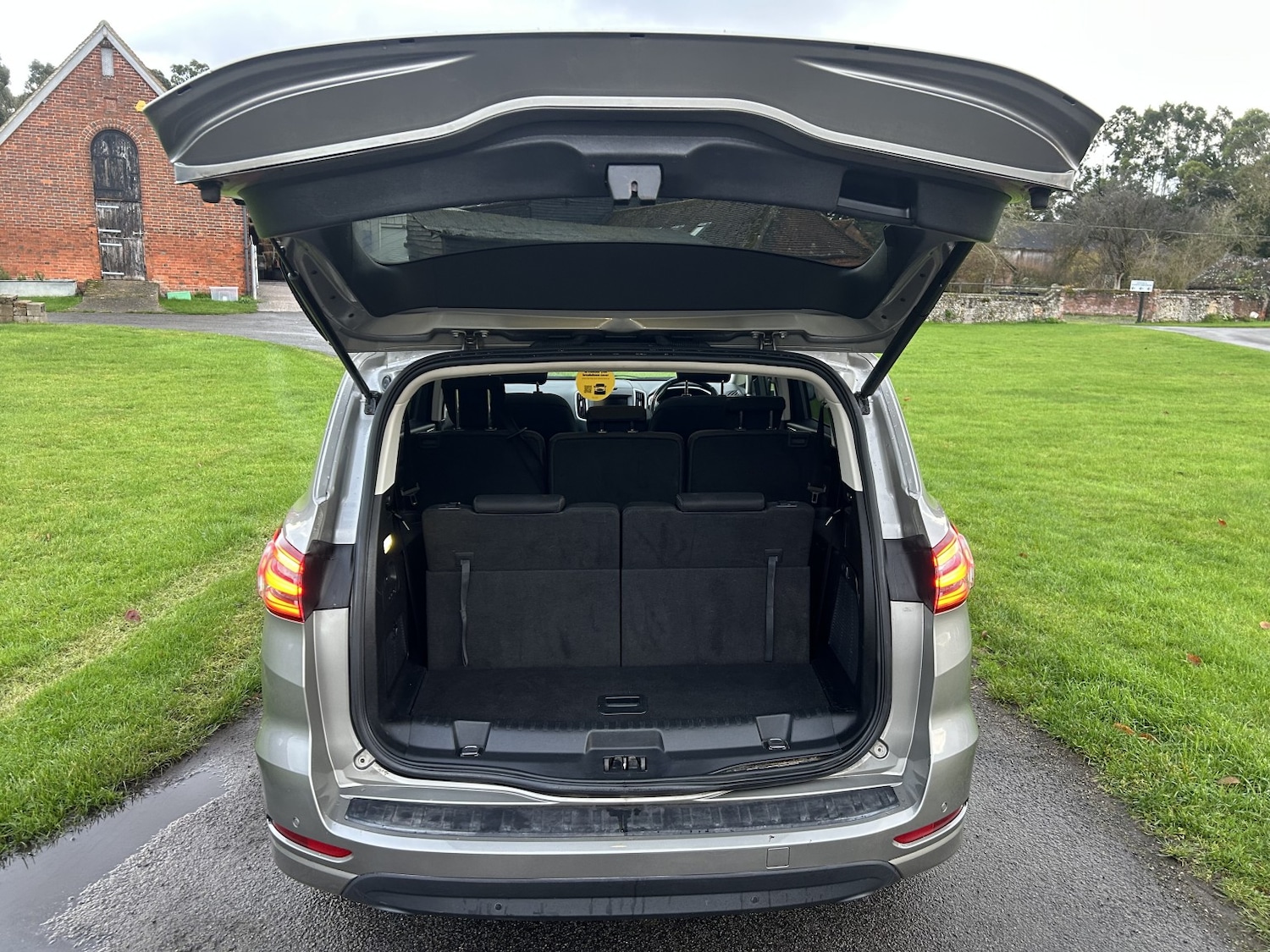 Used Ford S-Max 2015 for sale - 76741371: Photo 22