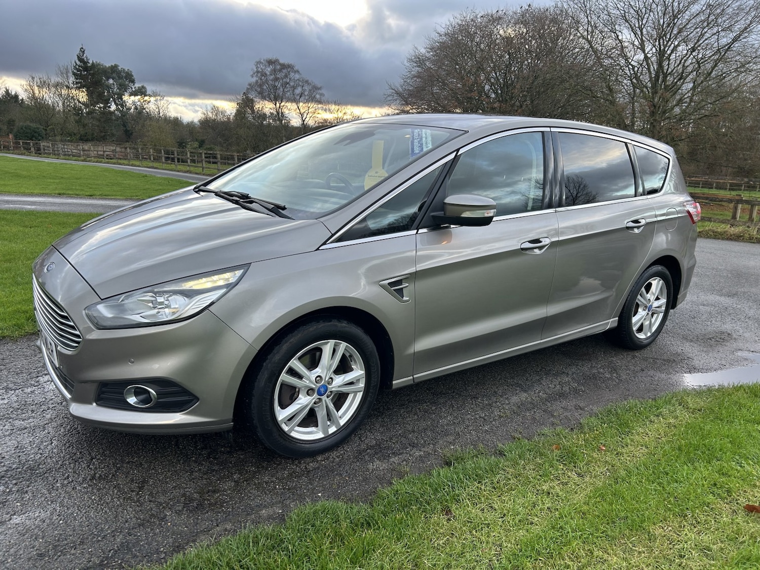 Used Ford S-Max 2015 for sale - 76741371: Photo 25