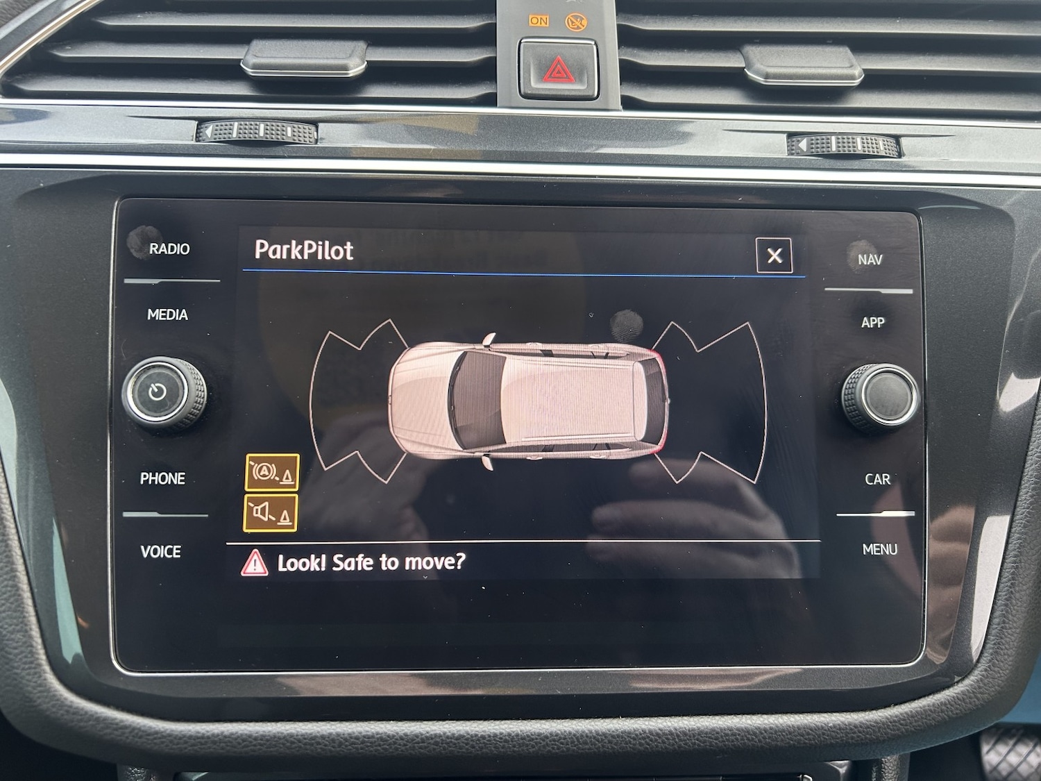 Used Volkswagen Tiguan 2018 for sale - 77482298: Photo 10