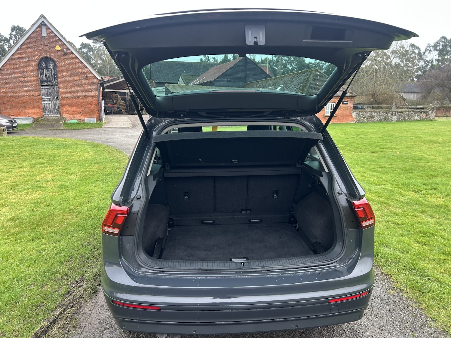 Used Volkswagen Tiguan 2019 for sale - 77548361: Photo 23