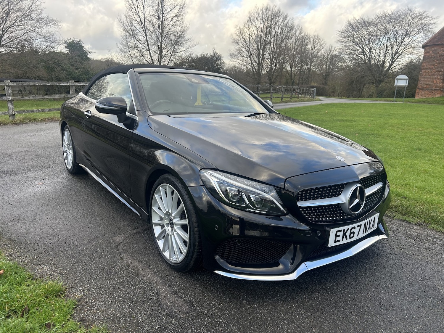 Used Mercedes-Benz C Class 2017 for sale - 76877568: Photo 2