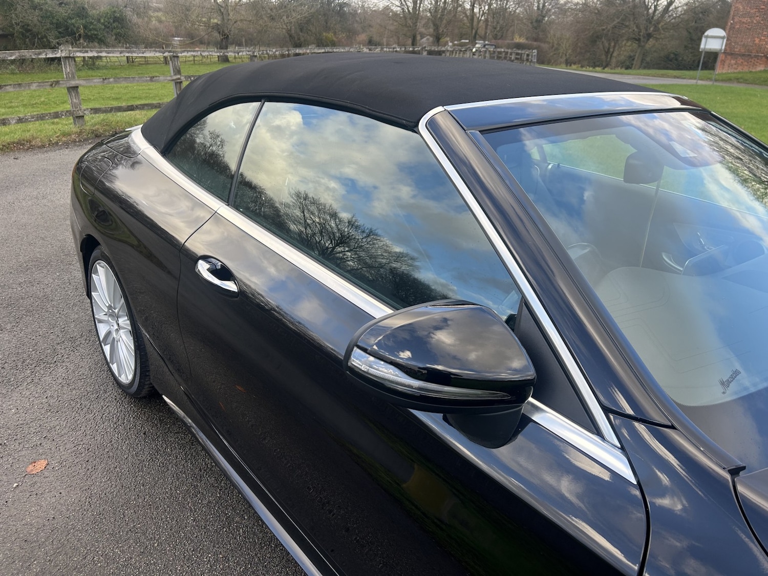 Used Mercedes-Benz C Class 2017 for sale - 76877568: Photo 3