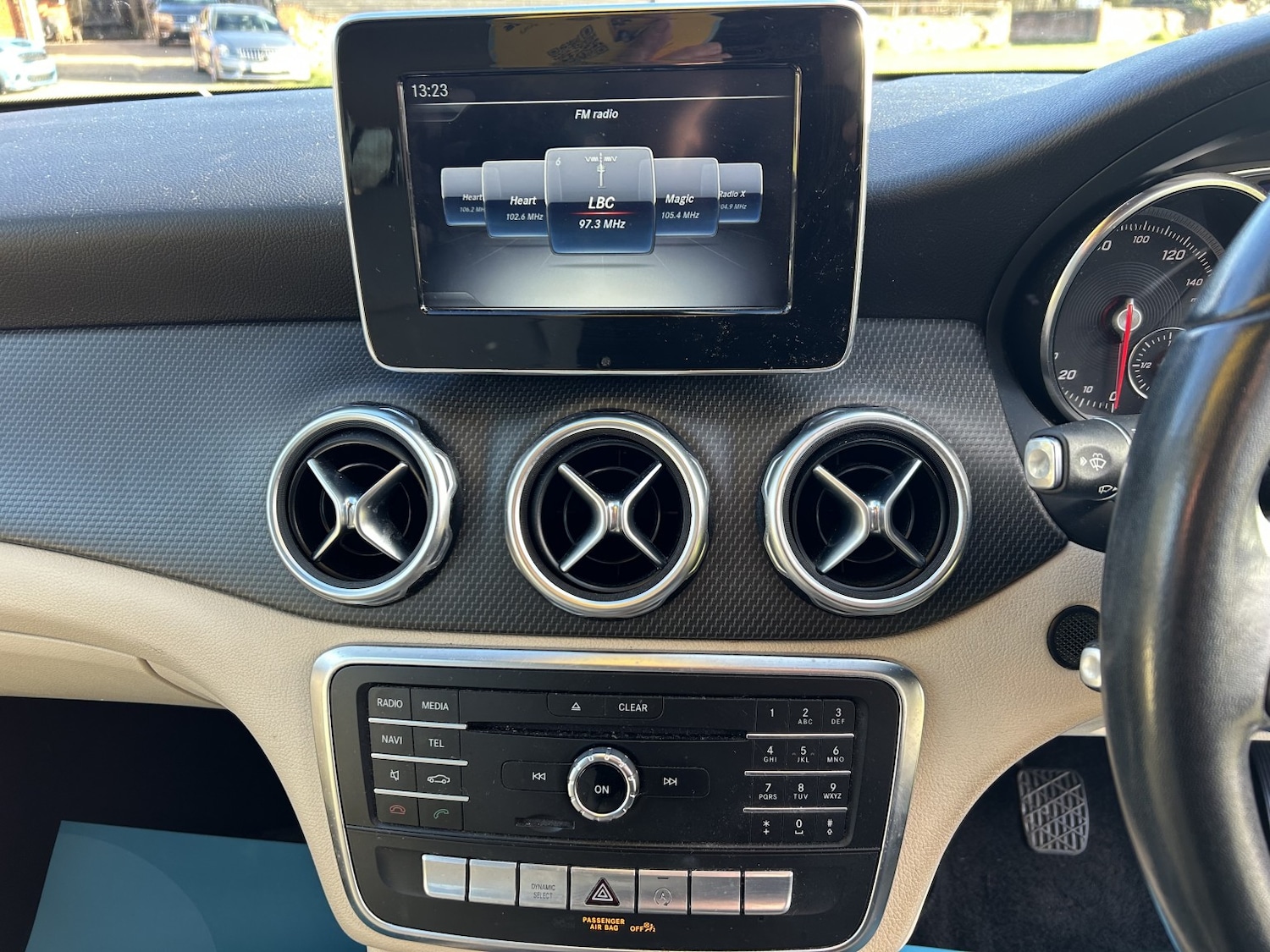 Used Mercedes-Benz GLA 2018 for sale - 77167805: Photo 8