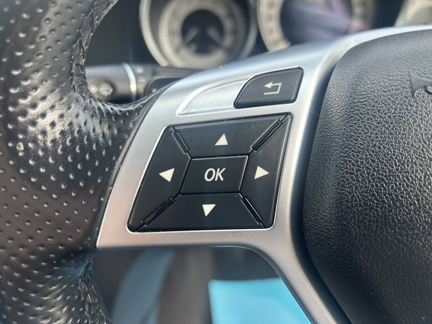 Used Mercedes-Benz C Class 2015 for sale - 76662756: Photo 12