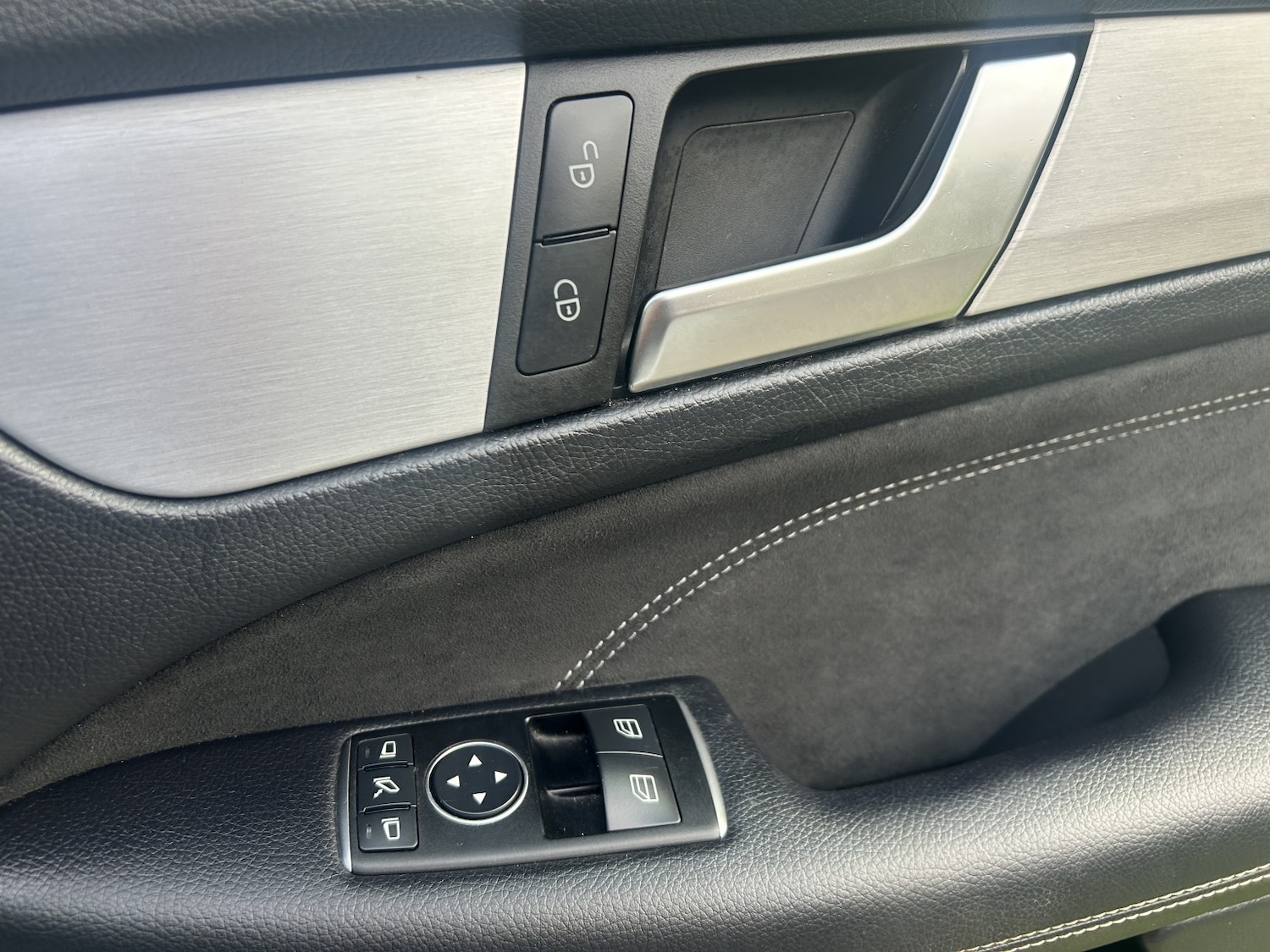 Used Mercedes-Benz C Class 2015 for sale - 76662756: Photo 16