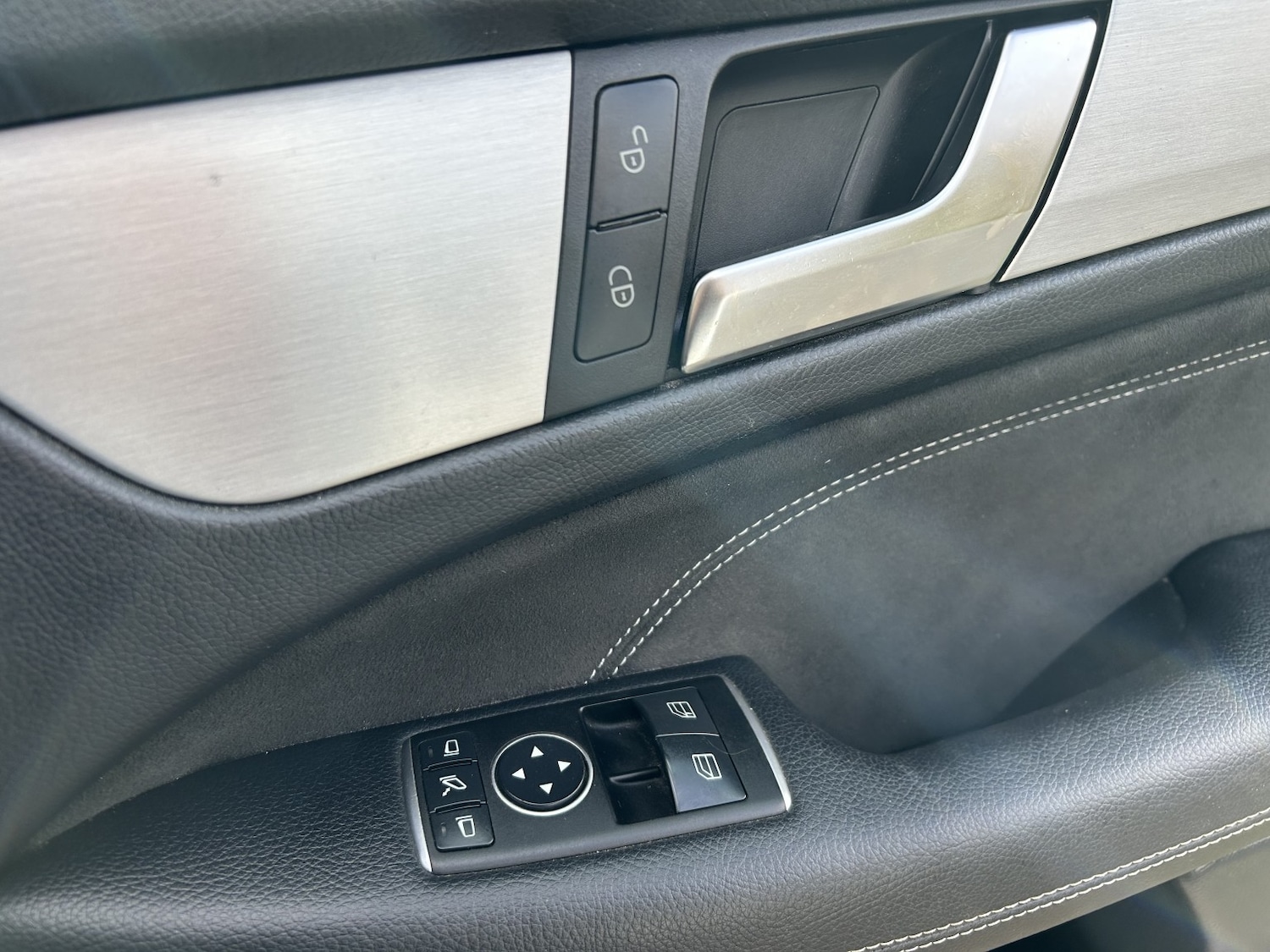 Used Mercedes-Benz C Class 2015 for sale - 76662683: Photo 21