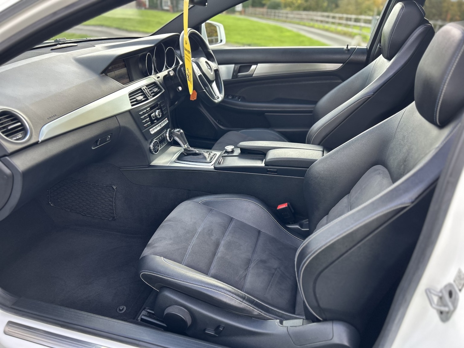 Used Mercedes-Benz C Class 2015 for sale - 76662683: Photo 32