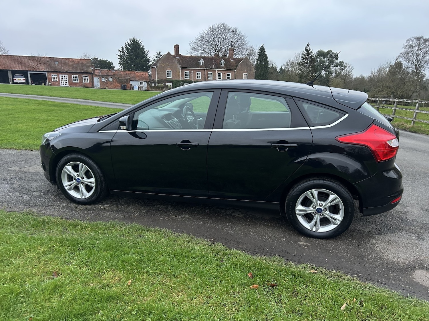 Used Ford Focus 2013 for sale - 77033107: Photo 20