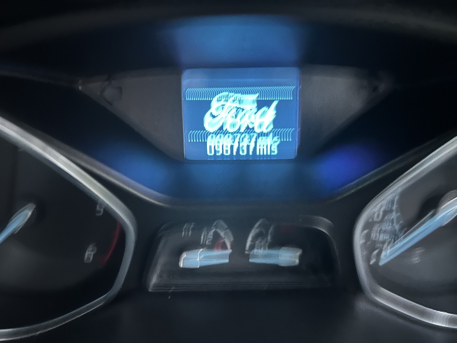 Used Ford Focus 2013 for sale - 77033107: Photo 5